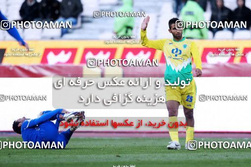 969157, Tehran, [*parameter:4*], لیگ برتر فوتبال ایران، Persian Gulf Cup، Week 27، Second Leg، Rah Ahan 2 v 2 Esteghlal on 2012/03/10 at Azadi Stadium