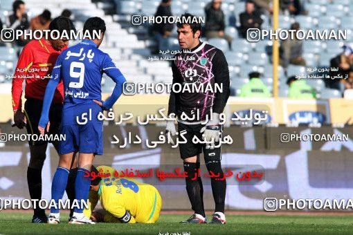 969089, Tehran, [*parameter:4*], لیگ برتر فوتبال ایران، Persian Gulf Cup، Week 27، Second Leg، Rah Ahan 2 v 2 Esteghlal on 2012/03/10 at Azadi Stadium