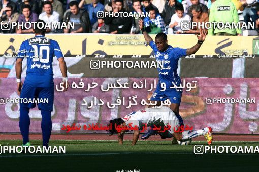 970484, لیگ برتر فوتبال ایران، Persian Gulf Cup، Week 26، Second Leg، 2012/03/28، Tehran، Azadi Stadium، Esteghlal 1 - 0 Malvan Bandar Anzali