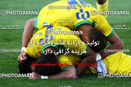 976930, Tehran, [*parameter:4*], لیگ برتر فوتبال ایران، Persian Gulf Cup، Week 33، Second Leg، Persepolis 3 v 4 Rah Ahan on 2012/05/06 at Azadi Stadium