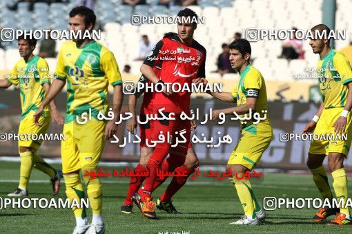 976769, Tehran, [*parameter:4*], لیگ برتر فوتبال ایران، Persian Gulf Cup، Week 33، Second Leg، Persepolis 3 v 4 Rah Ahan on 2012/05/06 at Azadi Stadium