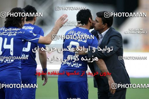 977283, Tehran, [*parameter:4*], لیگ برتر فوتبال ایران، Persian Gulf Cup، Week 34، Second Leg، Esteghlal 3 v 0 Naft Tehran on 2012/05/11 at Azadi Stadium
