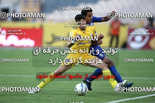 977273, Tehran, [*parameter:4*], لیگ برتر فوتبال ایران، Persian Gulf Cup، Week 34، Second Leg، Esteghlal 3 v 0 Naft Tehran on 2012/05/11 at Azadi Stadium