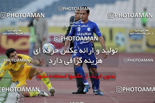 977329, Tehran, [*parameter:4*], لیگ برتر فوتبال ایران، Persian Gulf Cup، Week 34، Second Leg، Esteghlal 3 v 0 Naft Tehran on 2012/05/11 at Azadi Stadium