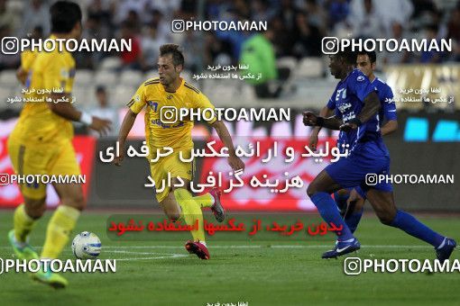 977316, Tehran, [*parameter:4*], لیگ برتر فوتبال ایران، Persian Gulf Cup، Week 34، Second Leg، Esteghlal 3 v 0 Naft Tehran on 2012/05/11 at Azadi Stadium