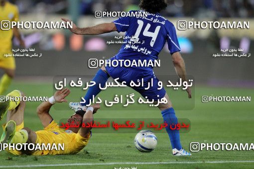 977405, Tehran, [*parameter:4*], لیگ برتر فوتبال ایران، Persian Gulf Cup، Week 34، Second Leg، Esteghlal 3 v 0 Naft Tehran on 2012/05/11 at Azadi Stadium