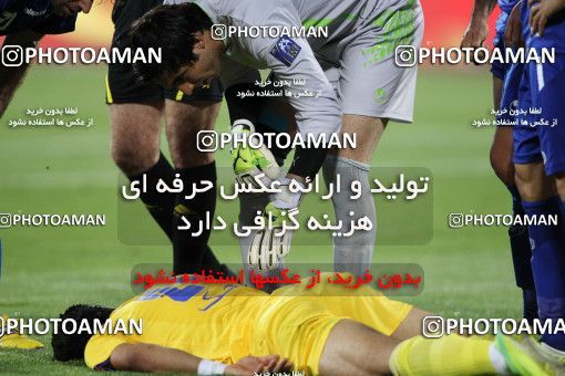 977446, Tehran, [*parameter:4*], لیگ برتر فوتبال ایران، Persian Gulf Cup، Week 34، Second Leg، Esteghlal 3 v 0 Naft Tehran on 2012/05/11 at Azadi Stadium