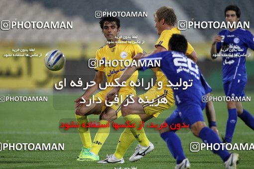 977385, Tehran, [*parameter:4*], لیگ برتر فوتبال ایران، Persian Gulf Cup، Week 34، Second Leg، Esteghlal 3 v 0 Naft Tehran on 2012/05/11 at Azadi Stadium
