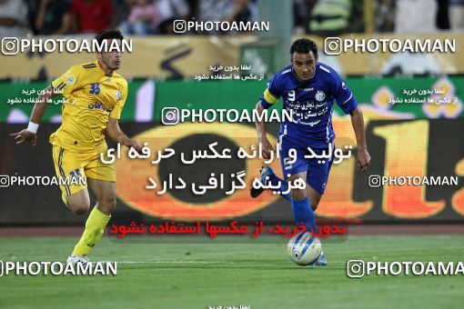 977455, Tehran, [*parameter:4*], لیگ برتر فوتبال ایران، Persian Gulf Cup، Week 34، Second Leg، Esteghlal 3 v 0 Naft Tehran on 2012/05/11 at Azadi Stadium