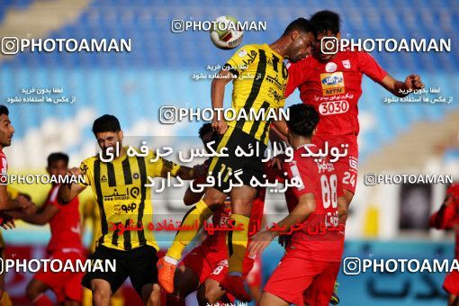 995322, Isfahan, [*parameter:4*], لیگ برتر فوتبال ایران، Persian Gulf Cup، Week 12، First Leg، Sepahan 3 v 0 Tractor Sazi on 2017/11/20 at Naghsh-e Jahan Stadium