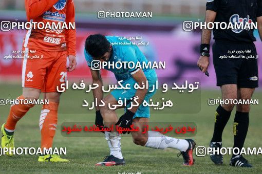 996446, Tehran, Iran, لیگ برتر فوتبال ایران، Persian Gulf Cup، Week 15، First Leg، Saipa 1 v 0 Paykan on 2017/12/05 at Shahid Dastgerdi Stadium