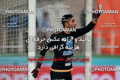 996442, Tehran, Iran, لیگ برتر فوتبال ایران، Persian Gulf Cup، Week 15، First Leg، Saipa 1 v 0 Paykan on 2017/12/05 at Shahid Dastgerdi Stadium