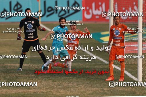 995922, Tehran, Iran, لیگ برتر فوتبال ایران، Persian Gulf Cup، Week 15، First Leg، Saipa 1 v 0 Paykan on 2017/12/05 at Shahid Dastgerdi Stadium