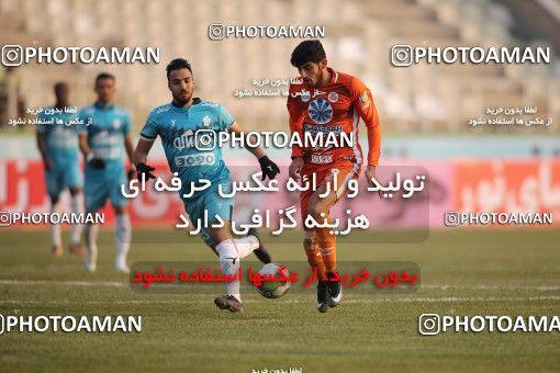 1077054, Tehran, Iran, لیگ برتر فوتبال ایران، Persian Gulf Cup، Week 15، First Leg، Saipa 1 v 0 Paykan on 2017/12/05 at Shahid Dastgerdi Stadium
