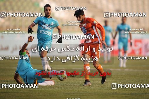 1077089, Tehran, Iran, لیگ برتر فوتبال ایران، Persian Gulf Cup، Week 15، First Leg، Saipa 1 v 0 Paykan on 2017/12/05 at Shahid Dastgerdi Stadium