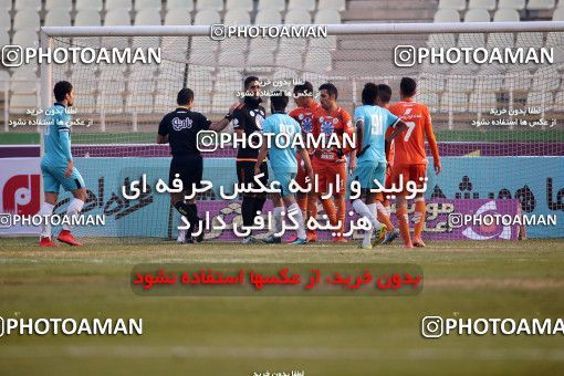 1077083, Tehran, Iran, لیگ برتر فوتبال ایران، Persian Gulf Cup، Week 15، First Leg، Saipa 1 v 0 Paykan on 2017/12/05 at Shahid Dastgerdi Stadium