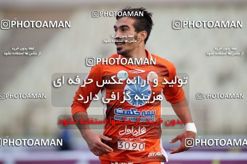 1077098, Tehran, Iran, لیگ برتر فوتبال ایران، Persian Gulf Cup، Week 15، First Leg، Saipa 1 v 0 Paykan on 2017/12/05 at Shahid Dastgerdi Stadium