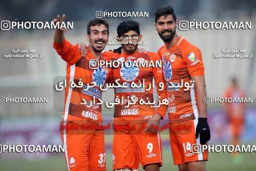 1077045, Tehran, Iran, لیگ برتر فوتبال ایران، Persian Gulf Cup، Week 15، First Leg، Saipa 1 v 0 Paykan on 2017/12/05 at Shahid Dastgerdi Stadium