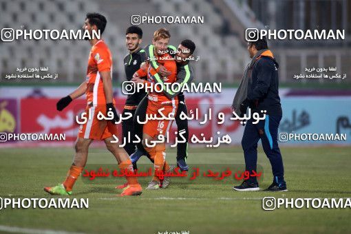 1077077, Tehran, Iran, لیگ برتر فوتبال ایران، Persian Gulf Cup، Week 15، First Leg، Saipa 1 v 0 Paykan on 2017/12/05 at Shahid Dastgerdi Stadium