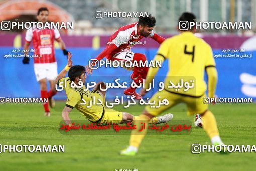 1008943, Tehran, [*parameter:4*], لیگ برتر فوتبال ایران، Persian Gulf Cup، Week 18، Second Leg، Persepolis 0 v 0 Naft Tehran on 2018/01/05 at Azadi Stadium