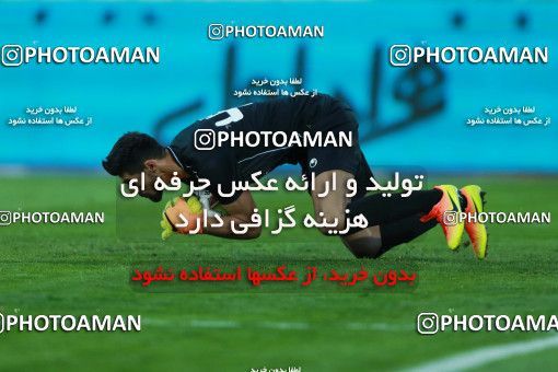 1009386, Tehran, [*parameter:4*], لیگ برتر فوتبال ایران، Persian Gulf Cup، Week 18، Second Leg، Persepolis 0 v 0 Naft Tehran on 2018/01/05 at Azadi Stadium