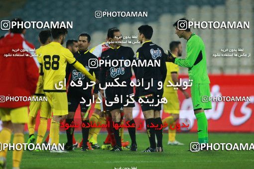 1009745, Tehran, [*parameter:4*], لیگ برتر فوتبال ایران، Persian Gulf Cup، Week 18، Second Leg، Persepolis 0 v 0 Naft Tehran on 2018/01/05 at Azadi Stadium