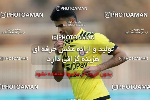 1010680, Tehran, [*parameter:4*], لیگ برتر فوتبال ایران، Persian Gulf Cup، Week 19، Second Leg، Naft Tehran 2 v 0 Tractor Sazi on 2018/01/11 at Takhti Stadium