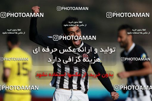 1014104, Tehran, [*parameter:4*], لیگ برتر فوتبال ایران، Persian Gulf Cup، Week 20، Second Leg، Naft Tehran 4 v 1 Siah Jamegan on 2018/01/19 at Takhti Stadium