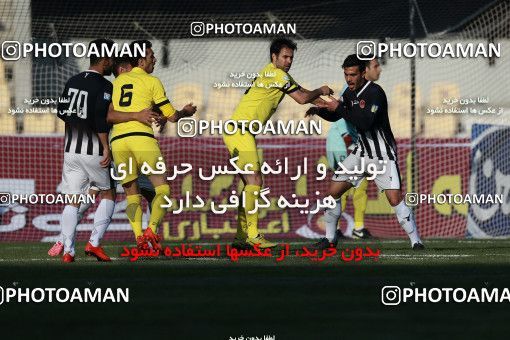 1013922, لیگ برتر فوتبال ایران، Persian Gulf Cup، Week 20، Second Leg، 2018/01/19، Tehran، Takhti Stadium، Naft Tehran 4 - ۱ Siah Jamegan