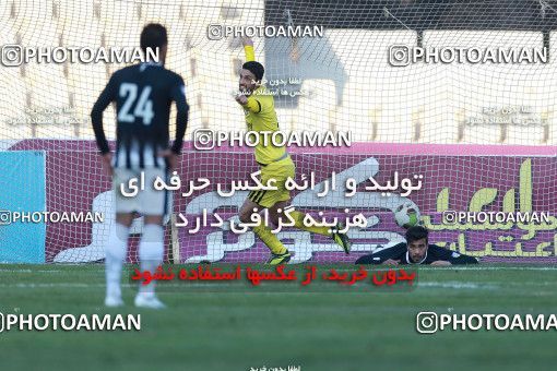 1014256, Tehran, [*parameter:4*], لیگ برتر فوتبال ایران، Persian Gulf Cup، Week 20، Second Leg، Naft Tehran 4 v 1 Siah Jamegan on 2018/01/19 at Takhti Stadium
