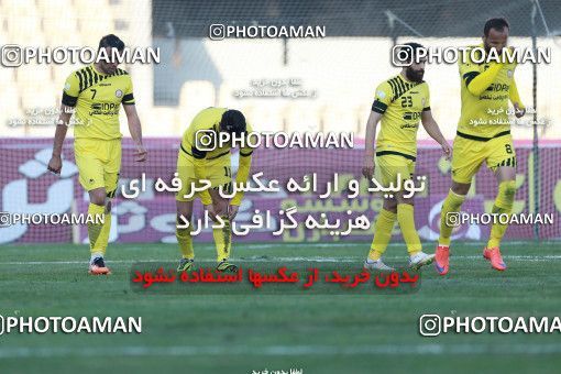 1014741, Tehran, [*parameter:4*], لیگ برتر فوتبال ایران، Persian Gulf Cup، Week 20، Second Leg، Naft Tehran 4 v 1 Siah Jamegan on 2018/01/19 at Takhti Stadium