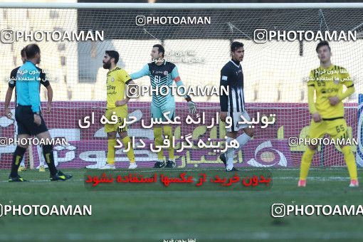1014012, Tehran, [*parameter:4*], لیگ برتر فوتبال ایران، Persian Gulf Cup، Week 20، Second Leg، Naft Tehran 4 v 1 Siah Jamegan on 2018/01/19 at Takhti Stadium