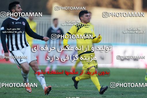 1014989, لیگ برتر فوتبال ایران، Persian Gulf Cup، Week 20، Second Leg، 2018/01/19، Tehran، Takhti Stadium، Naft Tehran 4 - ۱ Siah Jamegan
