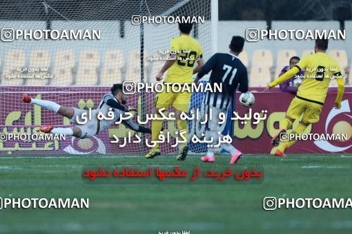 1014737, Tehran, [*parameter:4*], لیگ برتر فوتبال ایران، Persian Gulf Cup، Week 20، Second Leg، Naft Tehran 4 v 1 Siah Jamegan on 2018/01/19 at Takhti Stadium