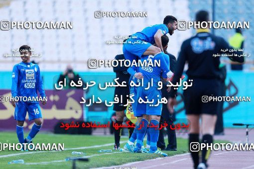 1077750, Tehran, [*parameter:4*], لیگ برتر فوتبال ایران، Persian Gulf Cup، Week 21، Second Leg، Esteghlal 4 v 0 Pars Jonoubi Jam on 2018/01/25 at Azadi Stadium
