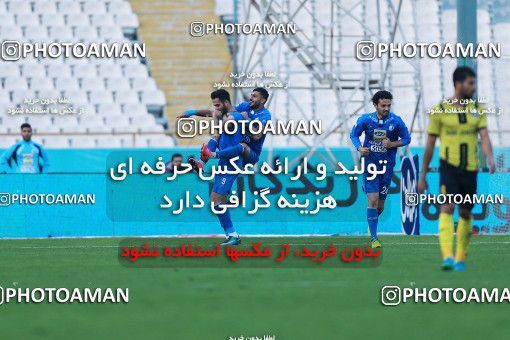 1077349, Tehran, [*parameter:4*], Iran Pro League، Persian Gulf Cup، 2017-18 season، Second Leg، Week 21، Esteghlal 4 v ۰ Pars Jonoubi Jam on 2018/01/25 at Azadi Stadium