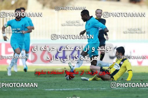 1020403, Tehran, [*parameter:4*], لیگ برتر فوتبال ایران، Persian Gulf Cup، Week 22، Second Leg، Naft Tehran 1 v 1 Paykan on 2018/02/01 at Takhti Stadium