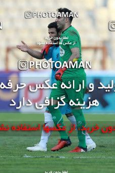 1020160, Tehran, [*parameter:4*], لیگ برتر فوتبال ایران، Persian Gulf Cup، Week 22، Second Leg، Naft Tehran 1 v 1 Paykan on 2018/02/01 at Takhti Stadium