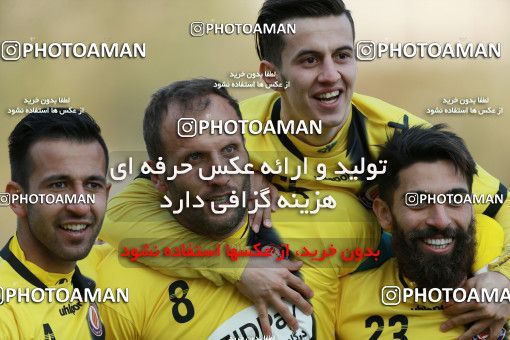 1020143, Tehran, [*parameter:4*], لیگ برتر فوتبال ایران، Persian Gulf Cup، Week 22، Second Leg، Naft Tehran 1 v 1 Paykan on 2018/02/01 at Takhti Stadium