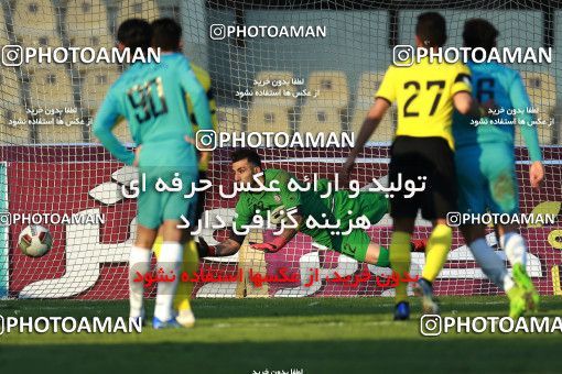 1020132, Tehran, [*parameter:4*], لیگ برتر فوتبال ایران، Persian Gulf Cup، Week 22، Second Leg، Naft Tehran 1 v 1 Paykan on 2018/02/01 at Takhti Stadium