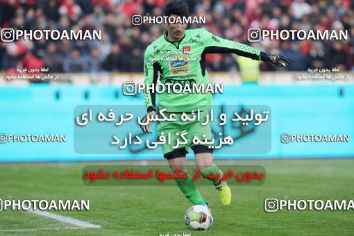 1020577, Tehran, [*parameter:4*], لیگ برتر فوتبال ایران، Persian Gulf Cup، Week 22، Second Leg، Persepolis 2 v 0 Sepahan on 2018/02/02 at Azadi Stadium