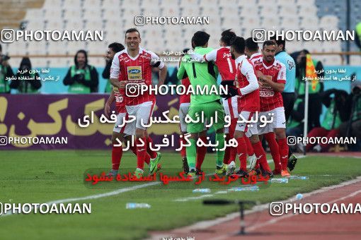 1020643, Tehran, [*parameter:4*], لیگ برتر فوتبال ایران، Persian Gulf Cup، Week 22، Second Leg، Persepolis 2 v 0 Sepahan on 2018/02/02 at Azadi Stadium