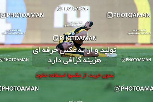 1021885, Tehran, [*parameter:4*], لیگ برتر فوتبال ایران، Persian Gulf Cup، Week 22، Second Leg، Persepolis 2 v 0 Sepahan on 2018/02/02 at Azadi Stadium