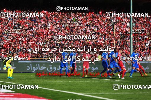 1069407, Tehran, Iran, لیگ برتر فوتبال ایران، Persian Gulf Cup، Week 25، Second Leg، Esteghlal 1 v 0 Persepolis on 2018/03/01 at Azadi Stadium