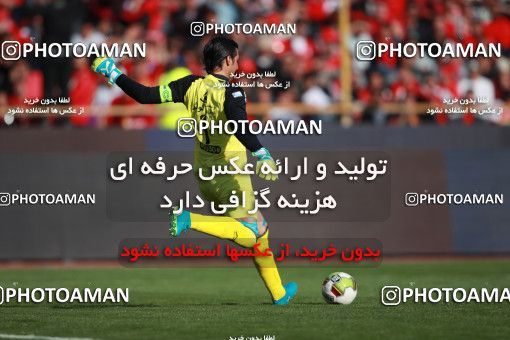 1069432, Tehran, Iran, لیگ برتر فوتبال ایران، Persian Gulf Cup، Week 25، Second Leg، Esteghlal 1 v 0 Persepolis on 2018/03/01 at Azadi Stadium