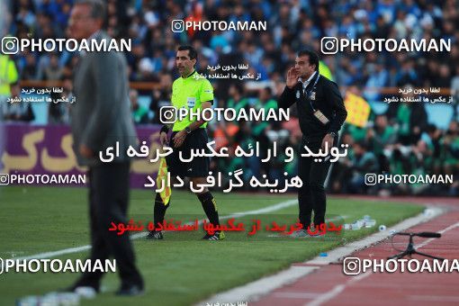 1069320, Tehran, Iran, لیگ برتر فوتبال ایران، Persian Gulf Cup، Week 25، Second Leg، Esteghlal 1 v 0 Persepolis on 2018/03/01 at Azadi Stadium