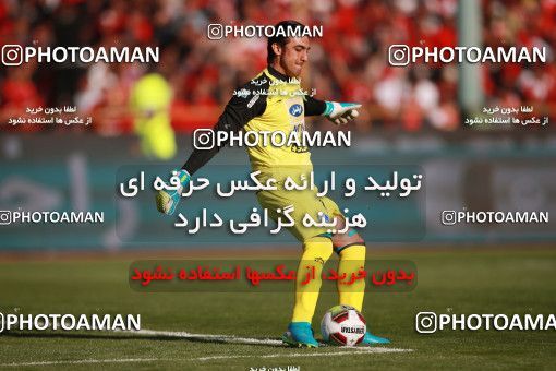 1069457, Tehran, Iran, لیگ برتر فوتبال ایران، Persian Gulf Cup، Week 25، Second Leg، Esteghlal 1 v 0 Persepolis on 2018/03/01 at Azadi Stadium