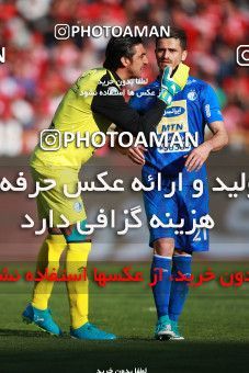 1069229, Tehran, Iran, لیگ برتر فوتبال ایران، Persian Gulf Cup، Week 25، Second Leg، Esteghlal 1 v 0 Persepolis on 2018/03/01 at Azadi Stadium