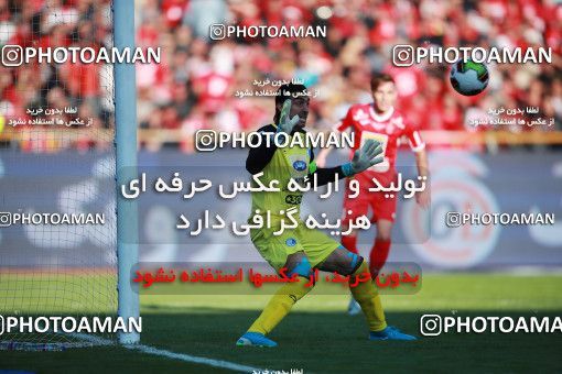 1069554, Tehran, Iran, لیگ برتر فوتبال ایران، Persian Gulf Cup، Week 25، Second Leg، Esteghlal 1 v 0 Persepolis on 2018/03/01 at Azadi Stadium