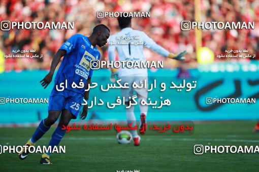 1069639, Tehran, Iran, لیگ برتر فوتبال ایران، Persian Gulf Cup، Week 25، Second Leg، Esteghlal 1 v 0 Persepolis on 2018/03/01 at Azadi Stadium